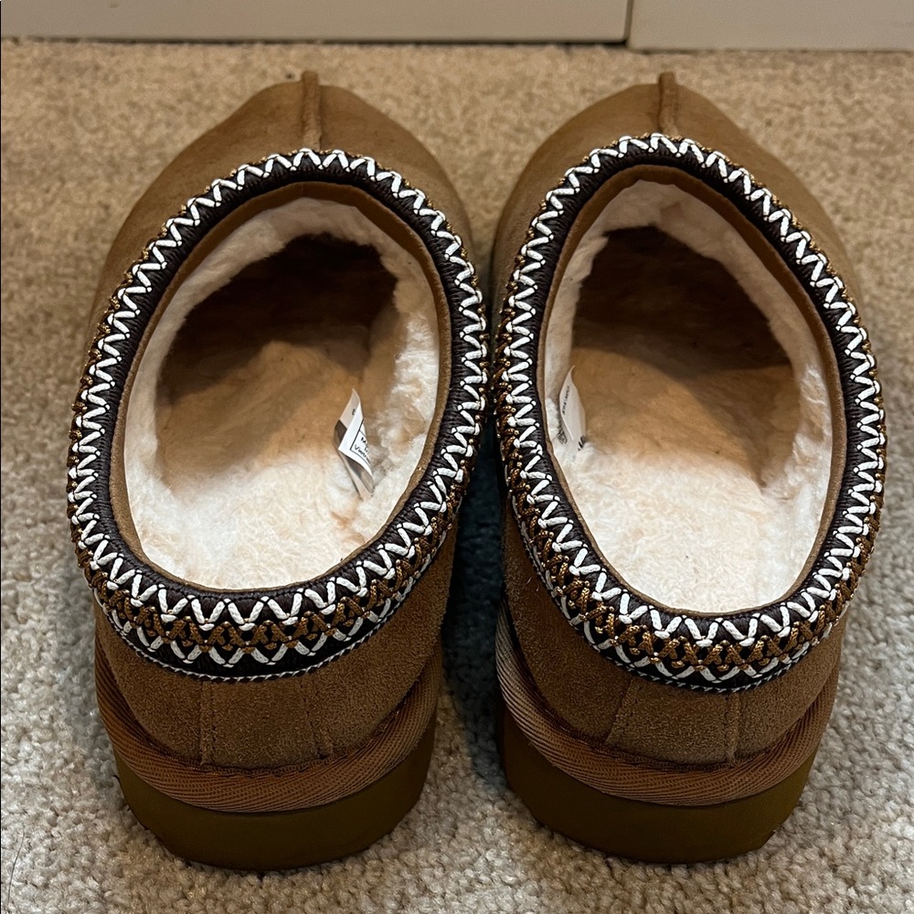 UGG Tasman Slip-Ons - Picture 4 of 4